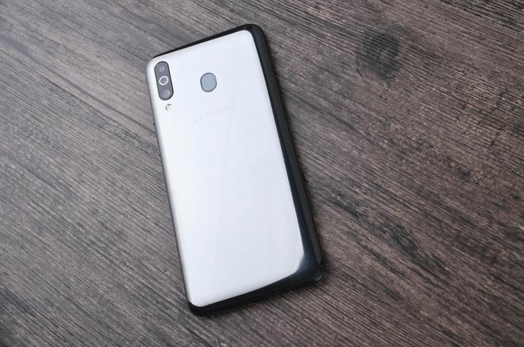 三星a40s推荐？三星galaxy a40s？-第3张图片-优品飞百科