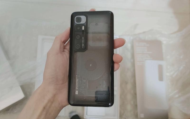 小米10至尊纪念版屏幕怎么样？小米10至尊纪念版的屏幕是哪家的？-第4张图片-优品飞百科