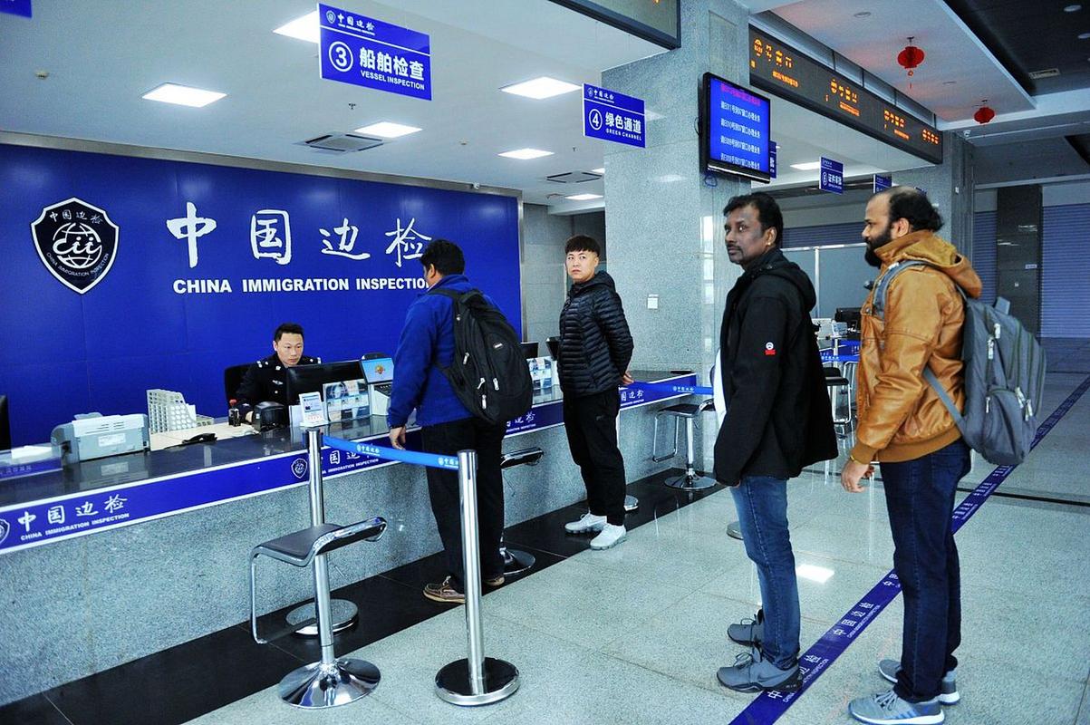 国外疫情过来中国,国外疫情会传到中国吗-第1张图片-优品飞百科 国外疫情过来中国,国外疫情会传到中国吗-第1张图片-优品飞百科