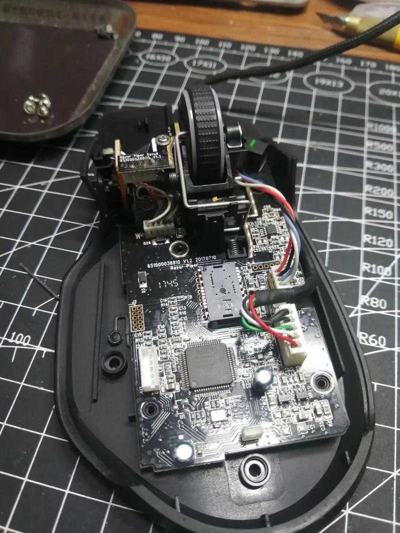 雷蛇鼠标左键不灵敏怎么办，雷蛇鼠标左键不灵了怎么回事？