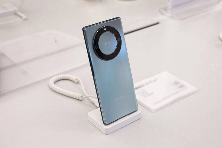 为什么不建议买荣耀x40，荣耀v40为什么没人买？-第3张图片-优品飞百科