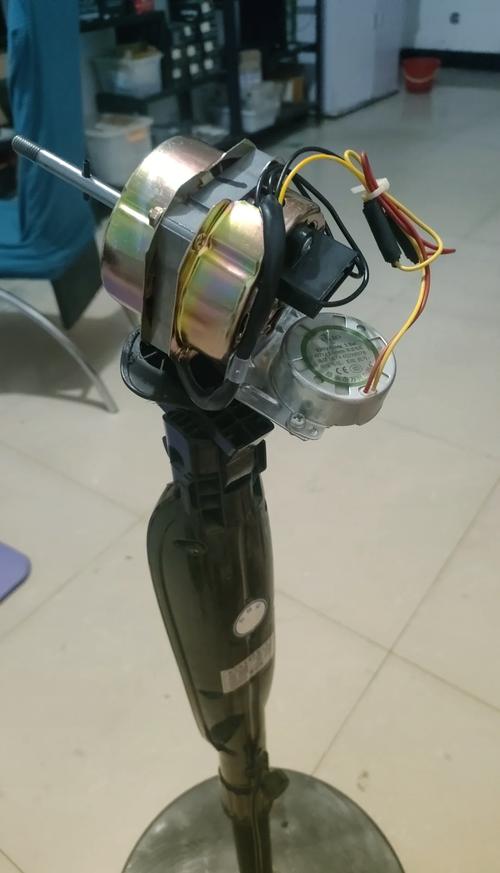 小米电风扇扇叶怎么取不下来？小米电风扇拆解如何取下叶片？-第8张图片-优品飞百科