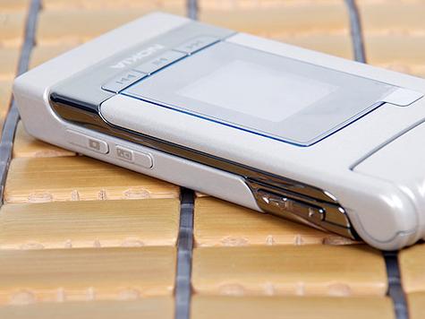 诺基亚n76支持3g网络吗？诺基亚n70支持3g？