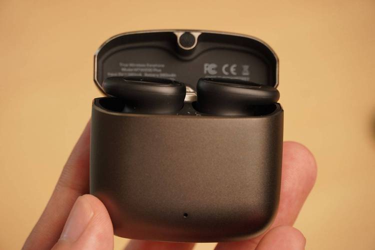 森海塞尔耳机和苹果耳机哪个音质好，无线耳机森海塞尔二代和苹果无线耳机比较-第5张图片-优品飞百科