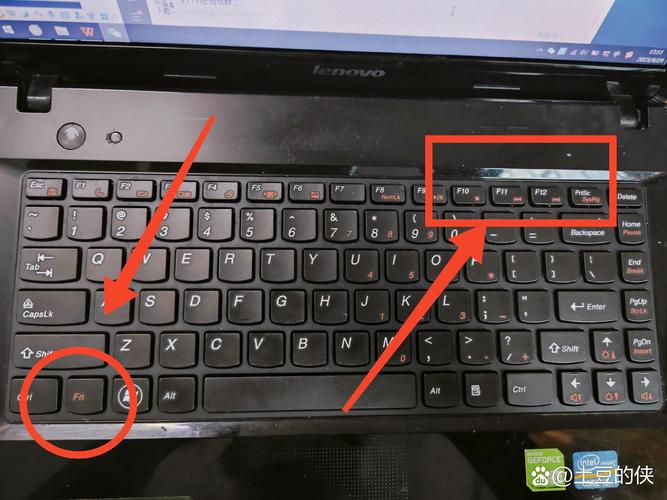 电脑键盘字母变成数字怎么办，电脑键盘 字母变数字？-第3张图片-优品飞百科