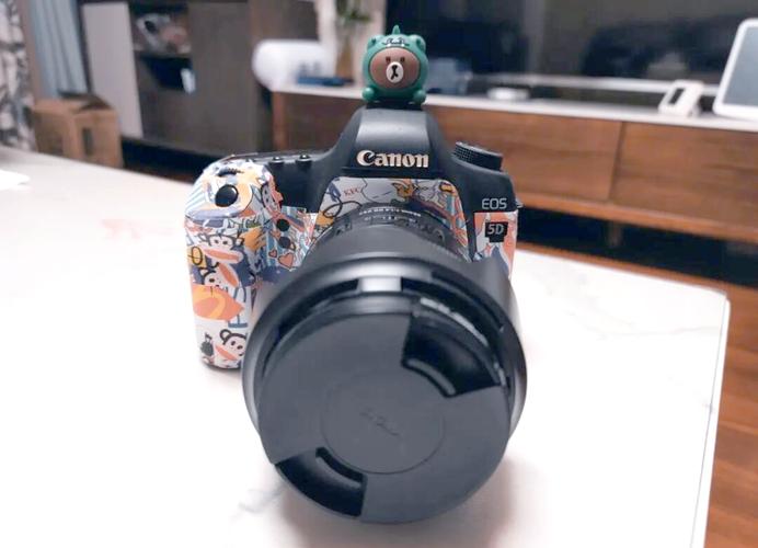 佳能5d2怎么拍延时，佳能5d2怎么拍延时视频？