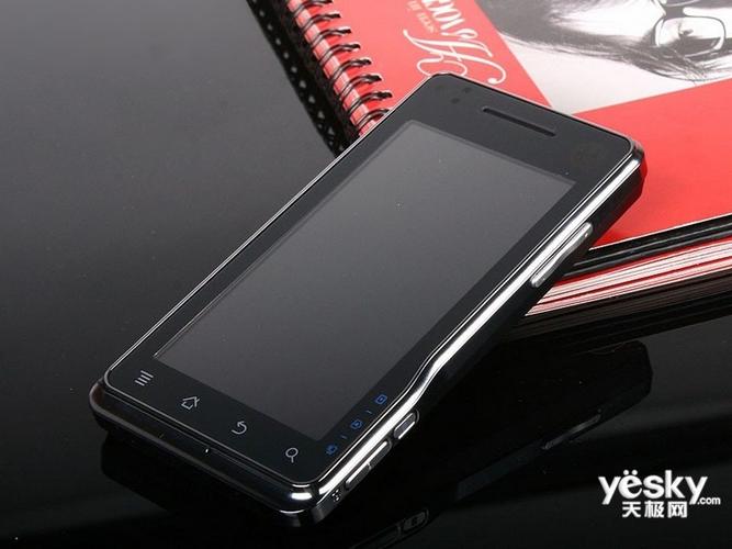 摩托罗拉xt701是联通定制吗，手机摩托罗拉xt702费用