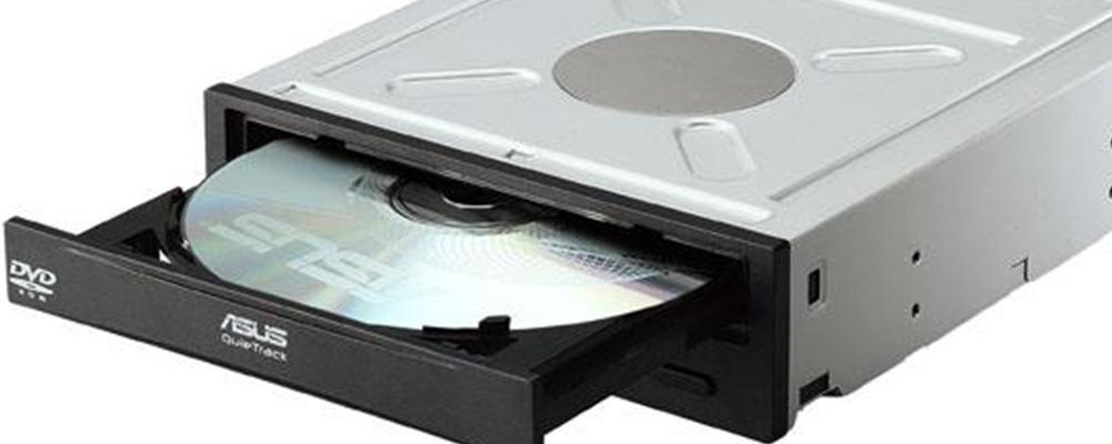 主机光驱怎么弹出来，主机上光驱按钮在哪?？