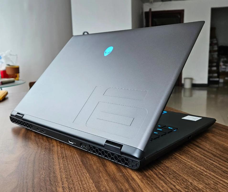 dell外星人电脑怎么样？dell外星人笔记本怎么样？-第3张图片-优品飞百科