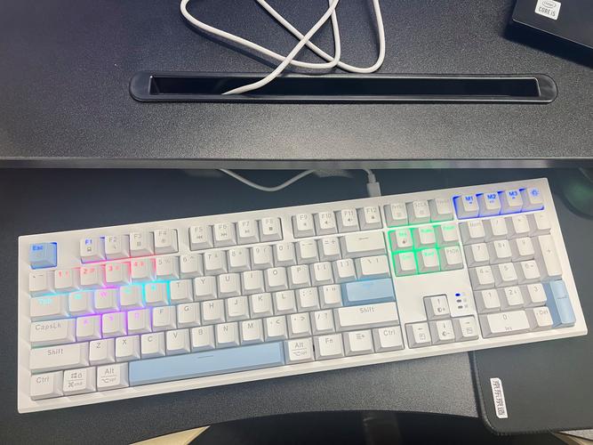 打字用什么键盘舒服？打字用那种键盘？-第4张图片-优品飞百科