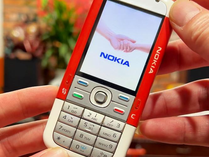 诺基亚5700什么时候上市，诺基亚5700发售费用