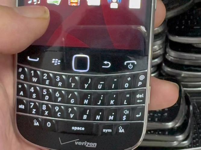 黑莓9930怎么刷机，黑莓9930刷机教程？