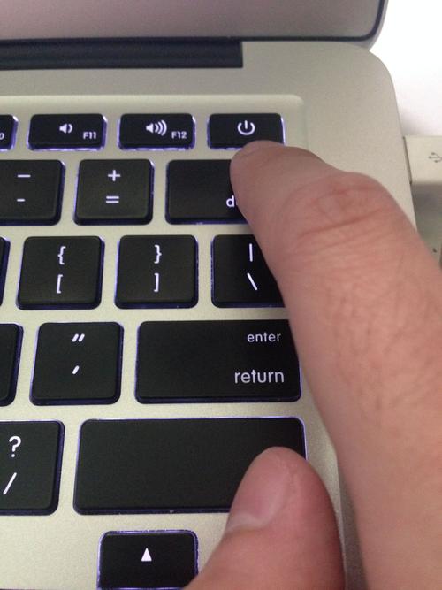 苹果电脑开机键在哪？苹果电脑开机键在哪里macbookpro？-第7张图片-优品飞百科