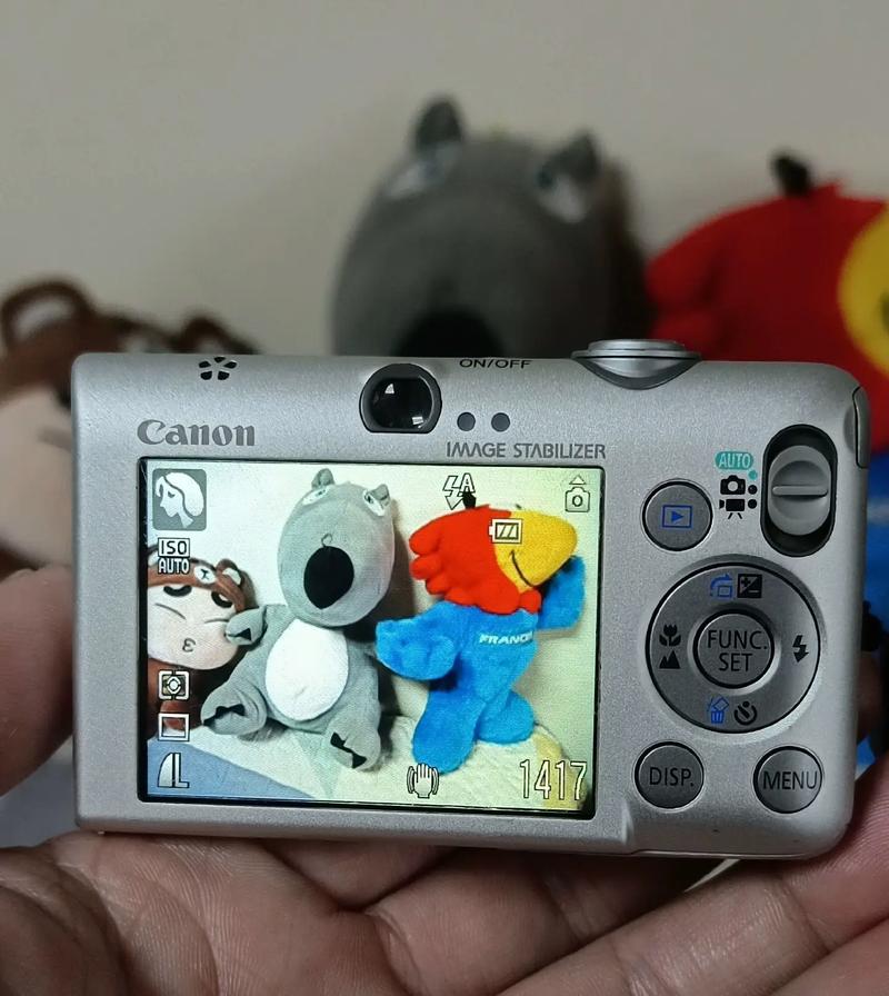 佳能相机家庭用哪种好，佳能单反家庭用什么型号好？