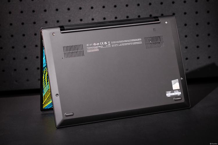 笔记本费用对比？笔记本电脑产品对比？-第5张图片-优品飞百科