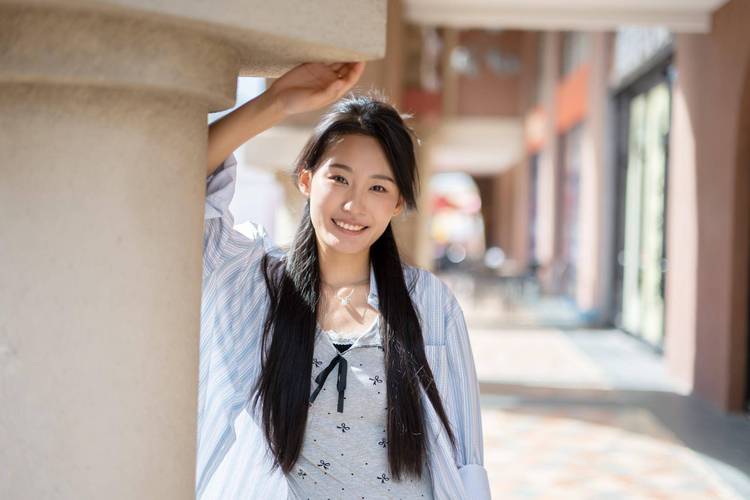 人像摄影用什么镜头比较好？人像摄影一般用什么镜头？-第2张图片-优品飞百科