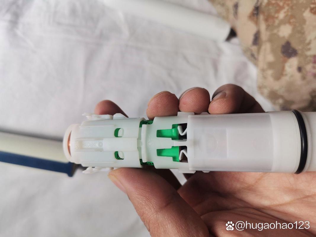 飞利浦电动牙刷头松动怎么修，飞利浦电动牙刷 刷头晃动-第2张图片-优品飞百科