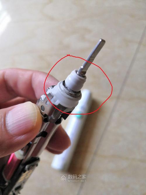 飞利浦电动牙刷头松动怎么修，飞利浦电动牙刷 刷头晃动-第4张图片-优品飞百科