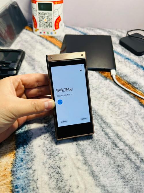 三星w2019四颗钻石是真的吗，三星w2019镶钻-第2张图片-优品飞百科