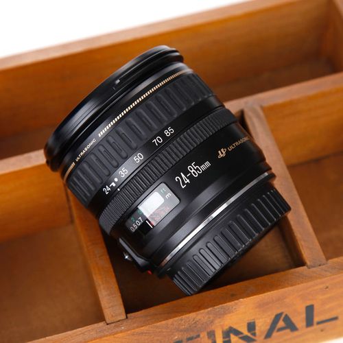 佳能广角镜头买哪款好，佳能广角镜头哪款比较实用？-第6张图片-优品飞百科