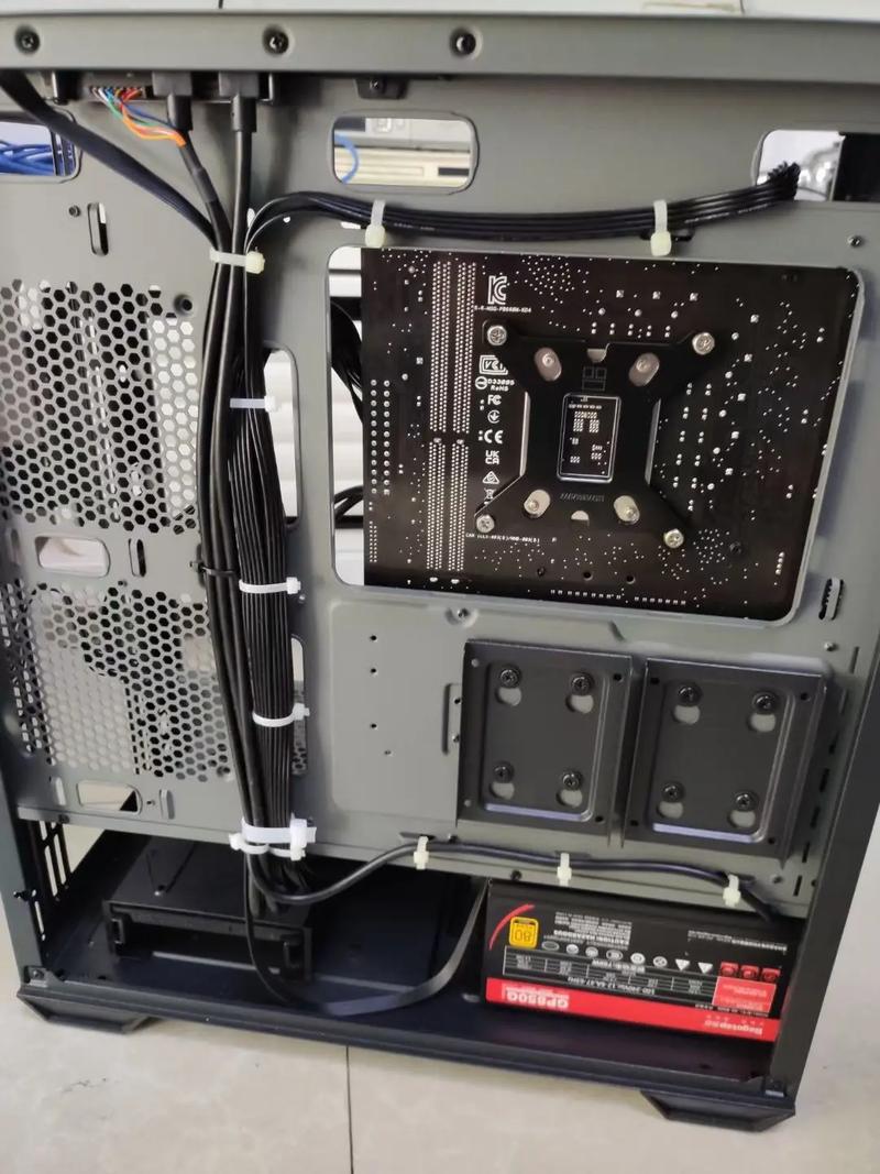 自己怎样组装电脑台式？怎么组装电脑台式机？-第6张图片-优品飞百科