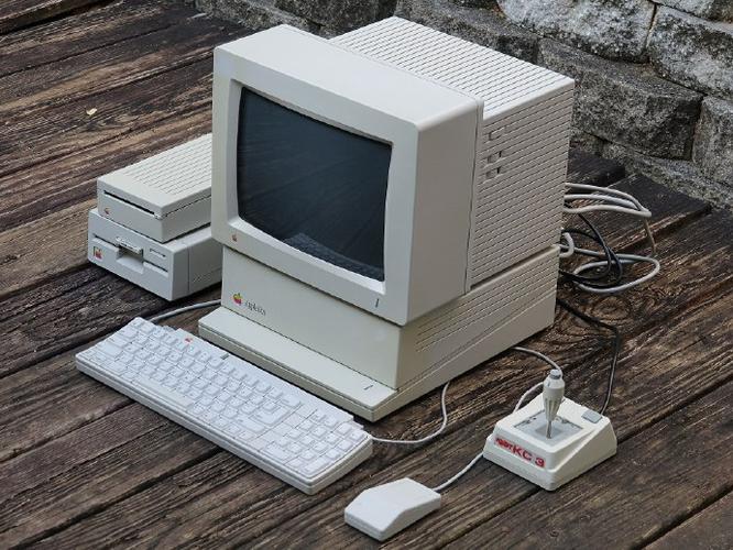 第一代电脑叫什么？第一代电脑是什么？-第3张图片-优品飞百科
