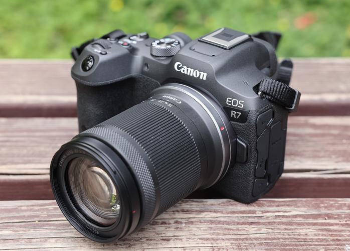 佳能家用相机哪款好，佳能家用摄像机哪款好-第3张图片-优品飞百科