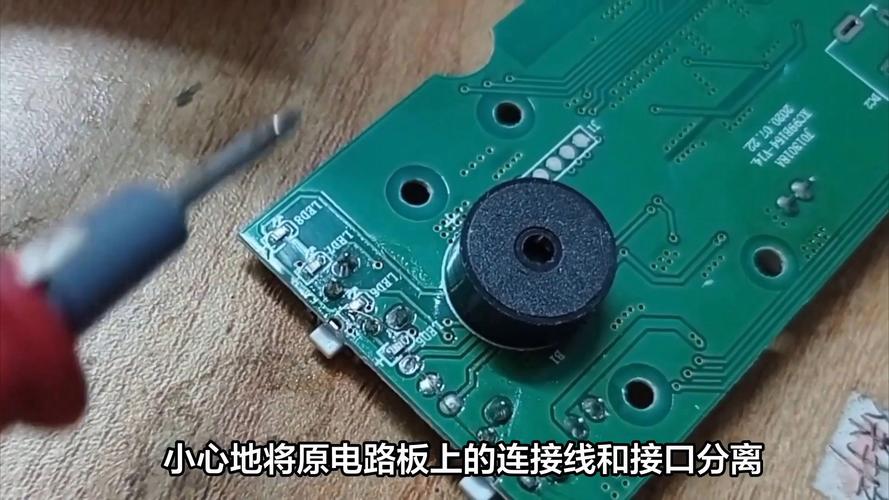 西部数据移动硬盘如何拆卸，西部数据移动硬盘ultra拆解？-第1张图片-优品飞百科