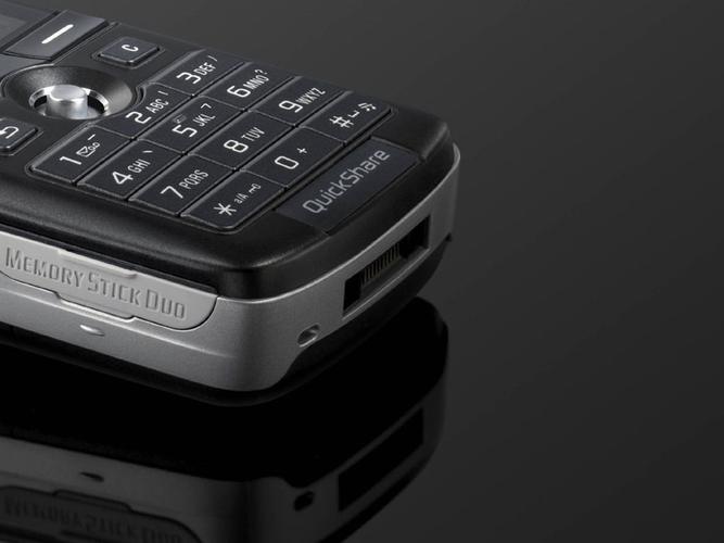 索尼爱立信w800c当年售价多少，索尼爱立信v800？-第4张图片-优品飞百科