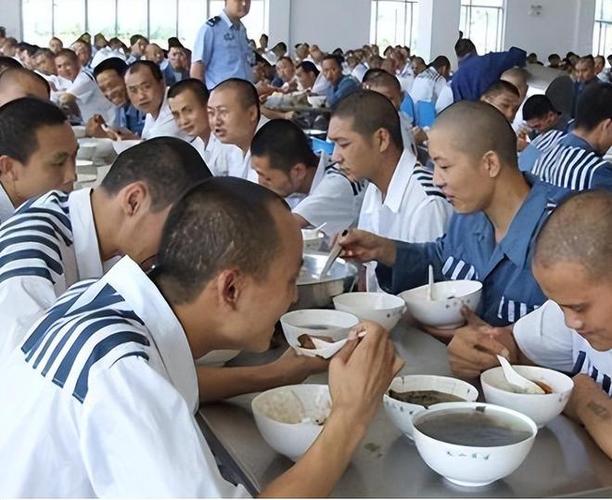 疫情监狱青年，疫情期间监狱干警先进事迹-第2张图片-优品飞百科