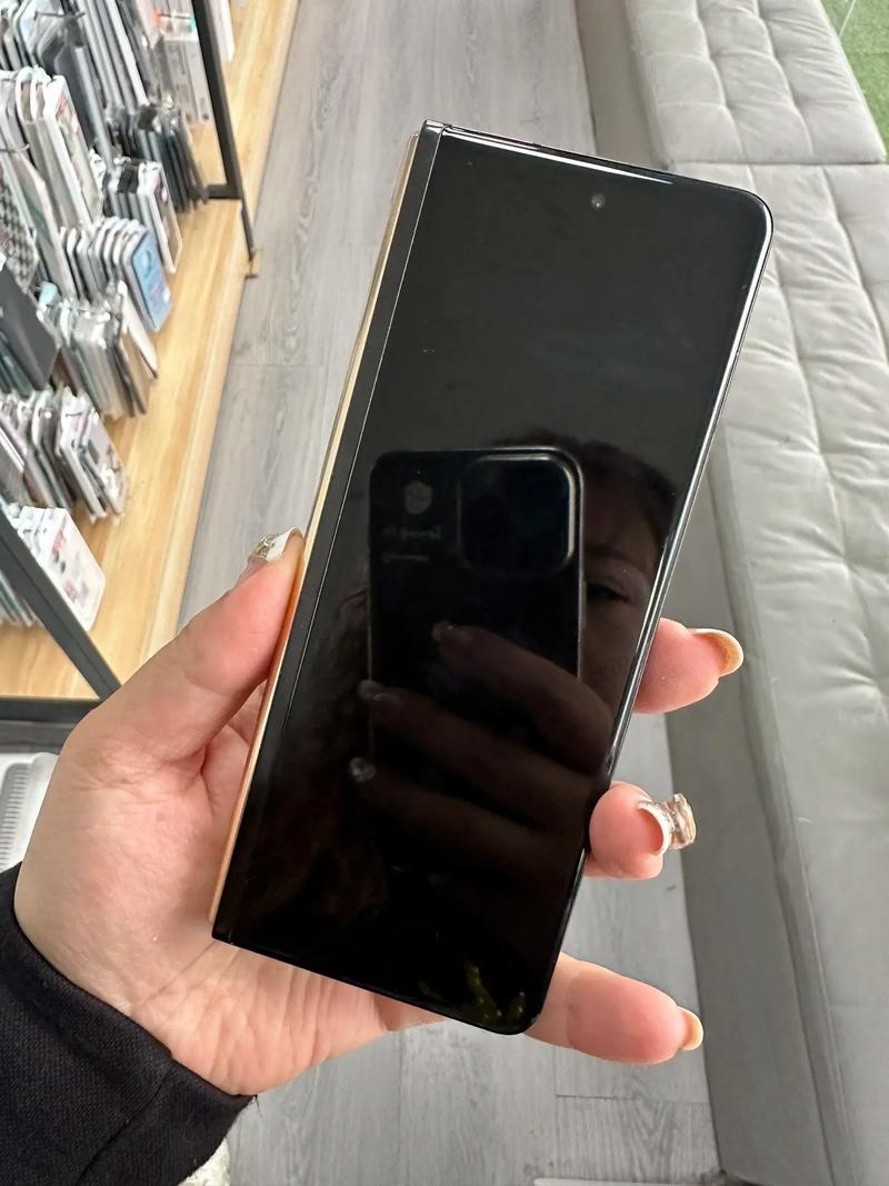 三星w22几个系统，三星w20系统版本-第2张图片-优品飞百科