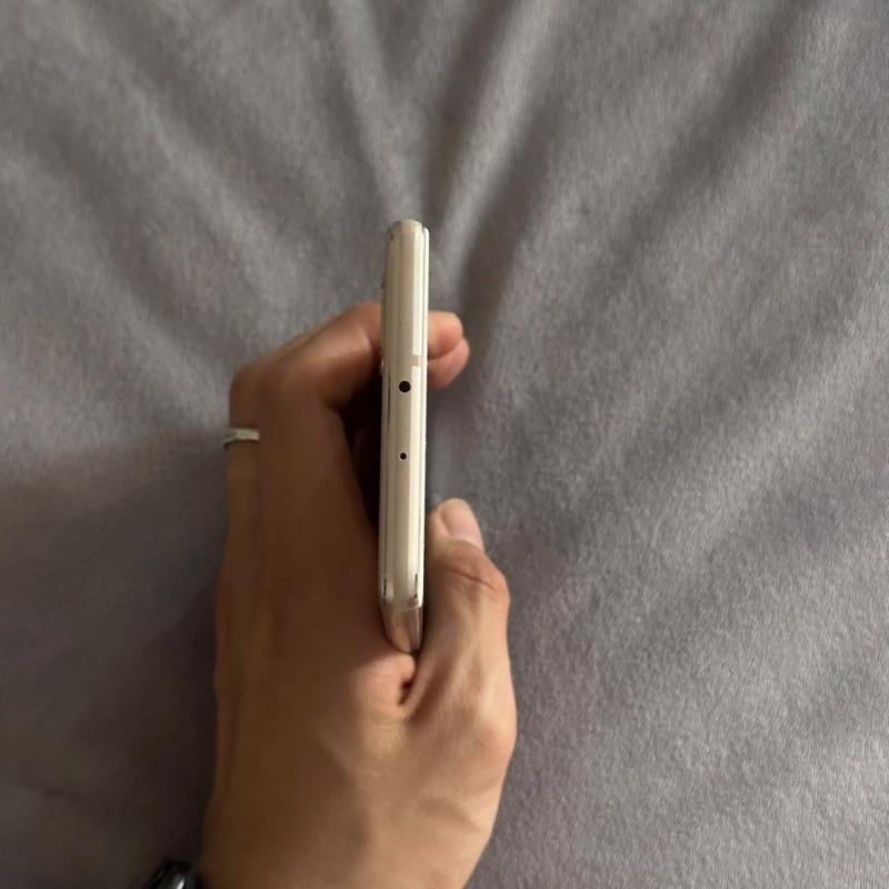 z17s屏幕多少钱，z17屏幕怎么拆视频-第1张图片-优品飞百科