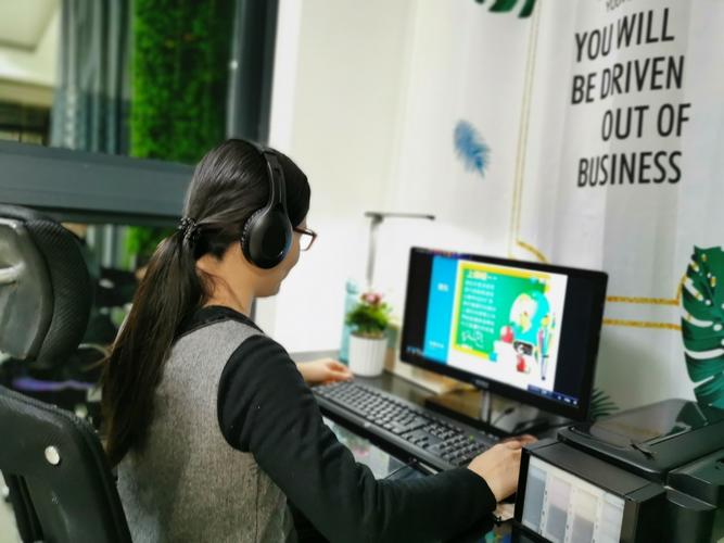 疫情期间教师的？疫情期间教师的责任与担当？-第1张图片-优品飞百科