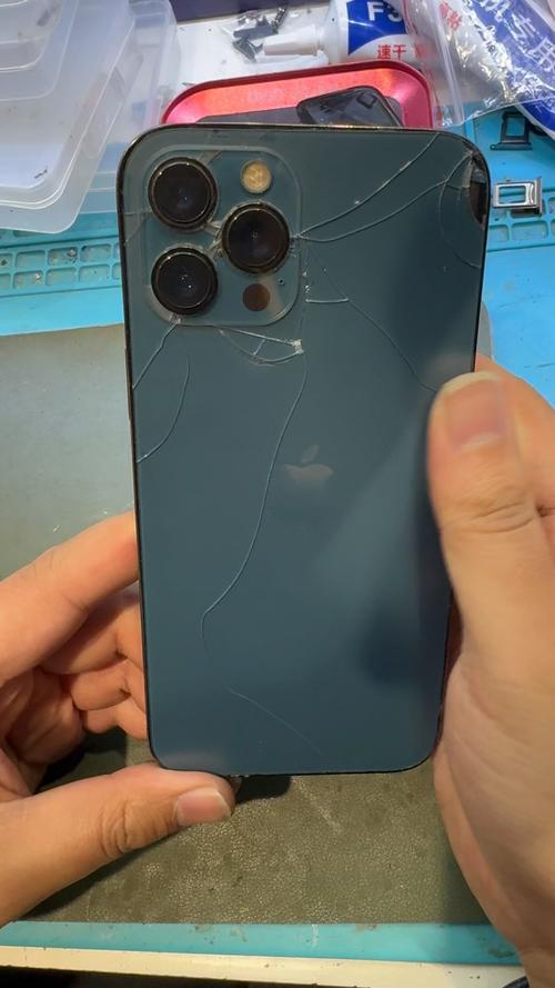 iphone11背面碎了多少钱？iphone11背面碎了多少钱反厂修？-第1张图片-优品飞百科