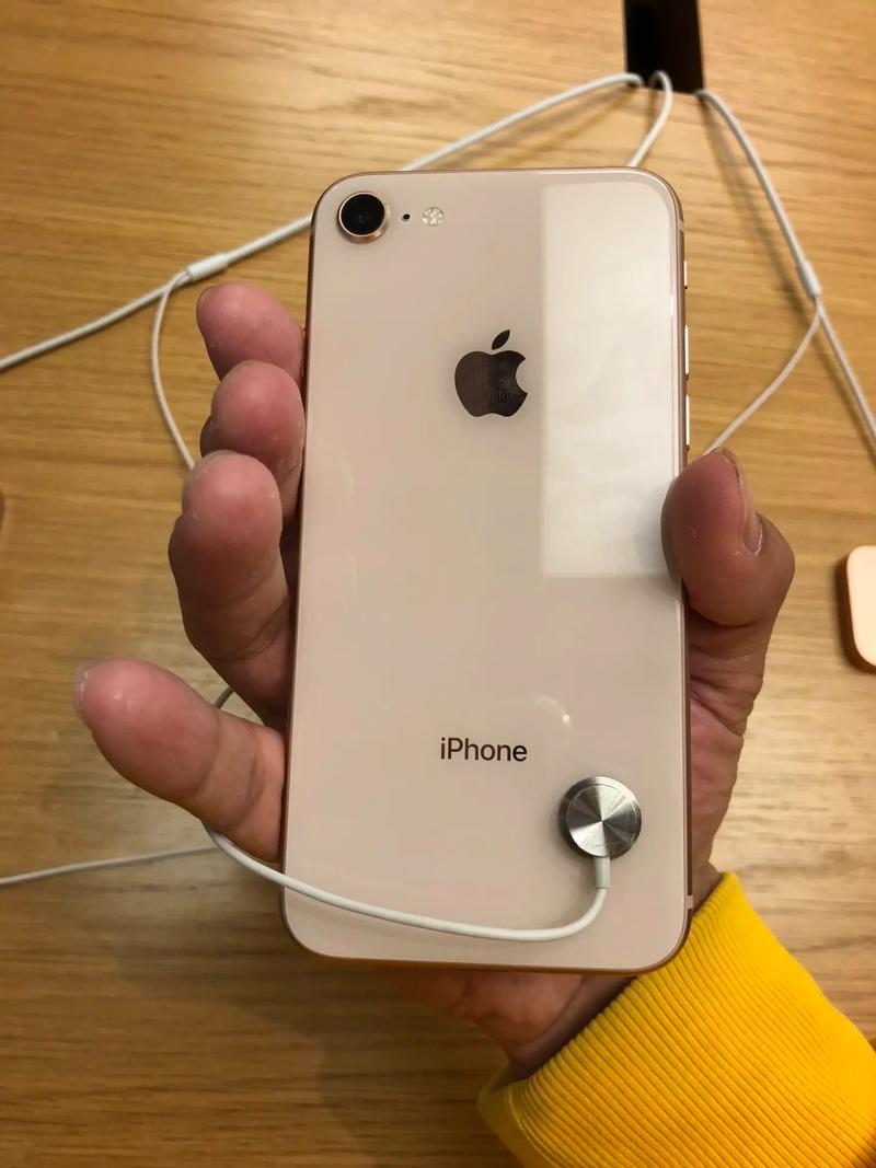 iphone8plus相当于安卓什么配置，苹果8p相当于安卓的什么手机？-第1张图片-优品飞百科