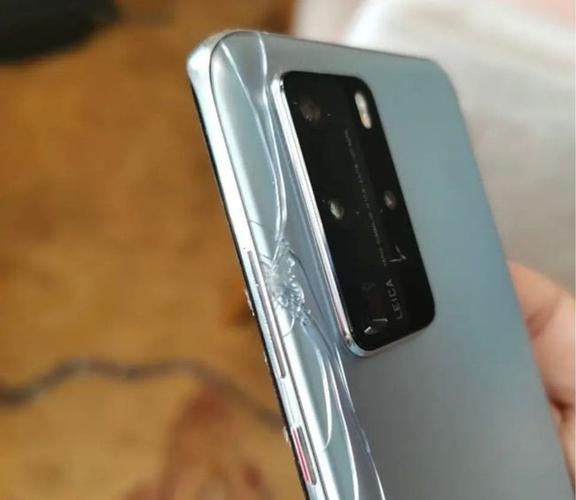 华为mate9外屏碎了换一个要多少钱，mate9换外屏多少钱?？-第4张图片-优品飞百科