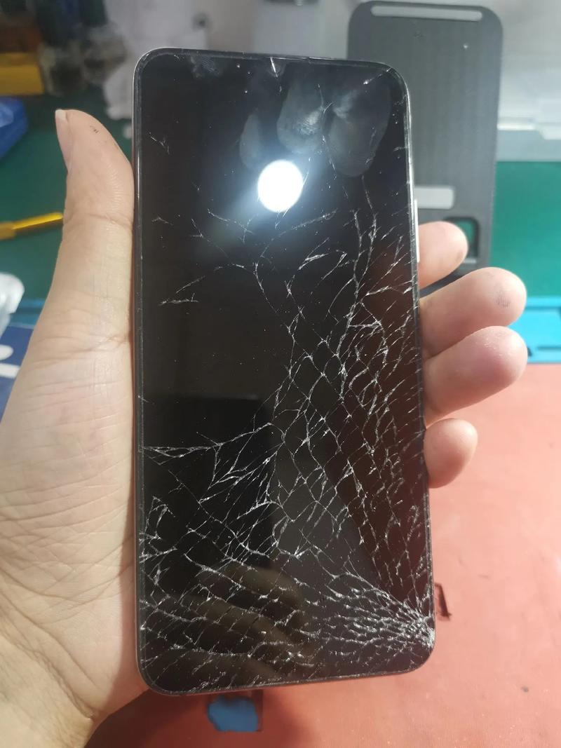 荣耀20换屏幕多少钱？荣耀20更换屏幕总成视频？-第6张图片-优品飞百科