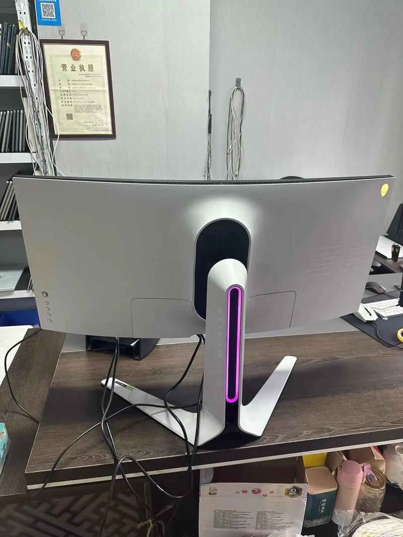 外星人最新款台式机？外星人台式顶配多少钱？-第5张图片-优品飞百科