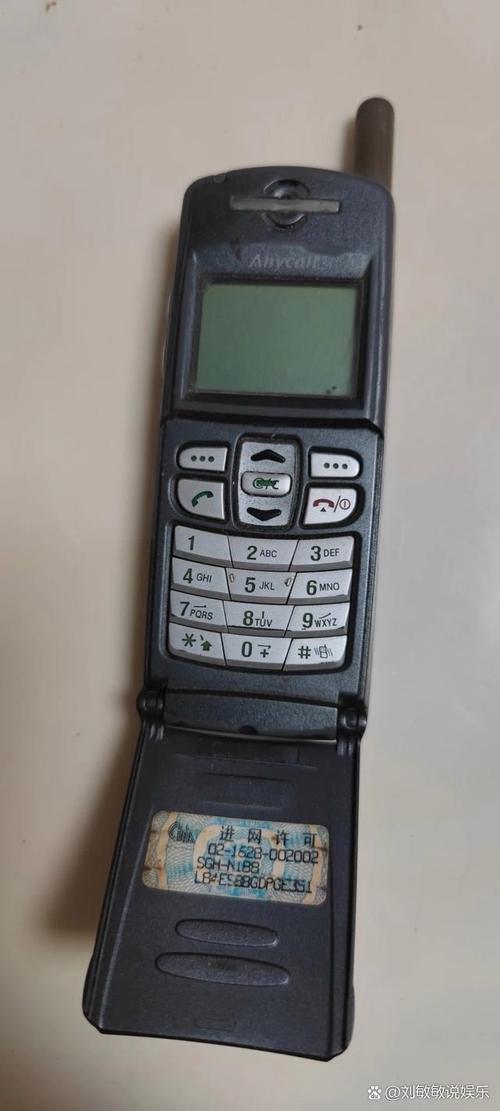 三星b9388哪年出的？三星9388什么时候上市的？-第1张图片-优品飞百科