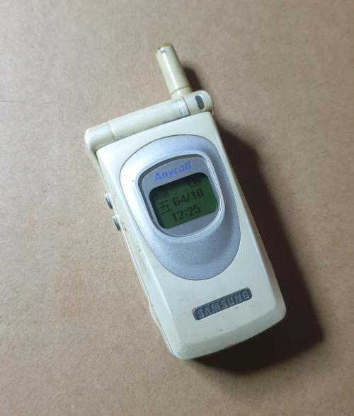 三星b9388哪年出的？三星9388什么时候上市的？-第2张图片-优品飞百科