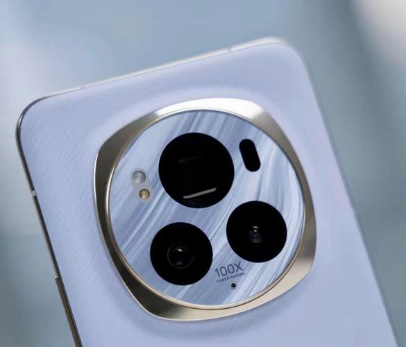 摩托罗拉s30冠军版和s30区别，摩托罗拉v303上市时间？-第3张图片-优品飞百科