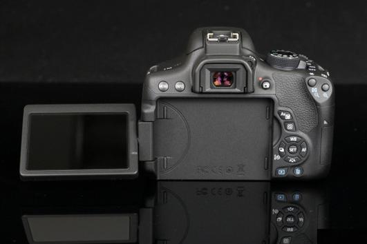 佳能750d是什么时候上市的？佳能750d属于什么系列？-第2张图片-优品飞百科