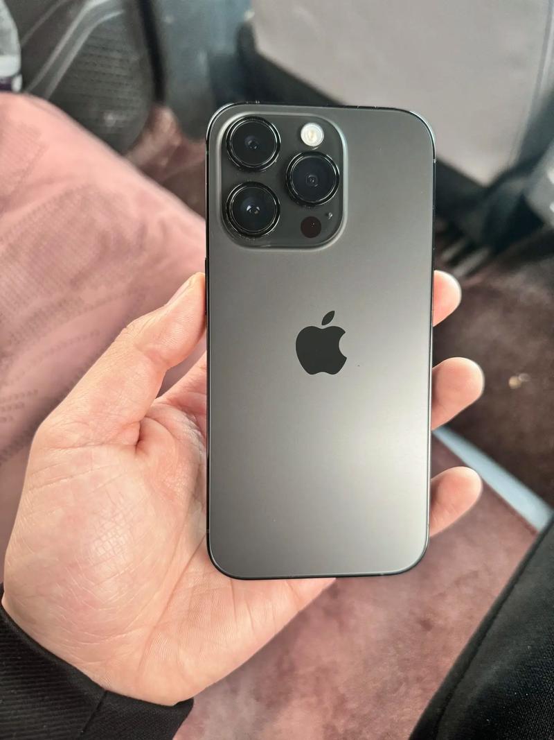 苹果14pro值得买吗?评测？苹果pro14款？-第4张图片-优品飞百科