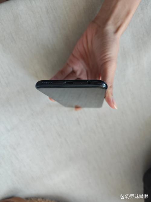 荣耀8c和华为8c一样吗，华为荣耀8c和荣耀8x哪个好-第3张图片-优品飞百科