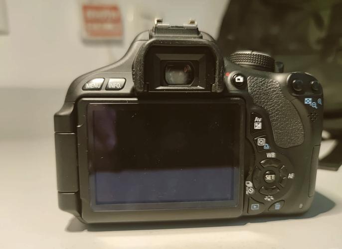 佳能1755镜头全面解析，佳能1755镜头解析力-第2张图片-优品飞百科