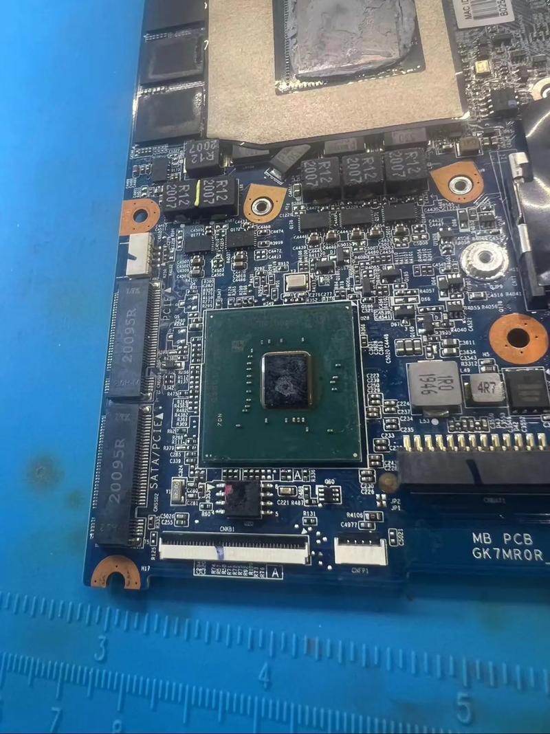 电脑主板烧了维修要多少钱？电脑主板烧了要修多长时间？