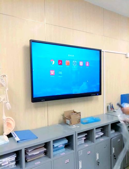 教室投影仪怎么连接自己的电脑，教室投影仪怎么连接手机投屏？-第1张图片-优品飞百科