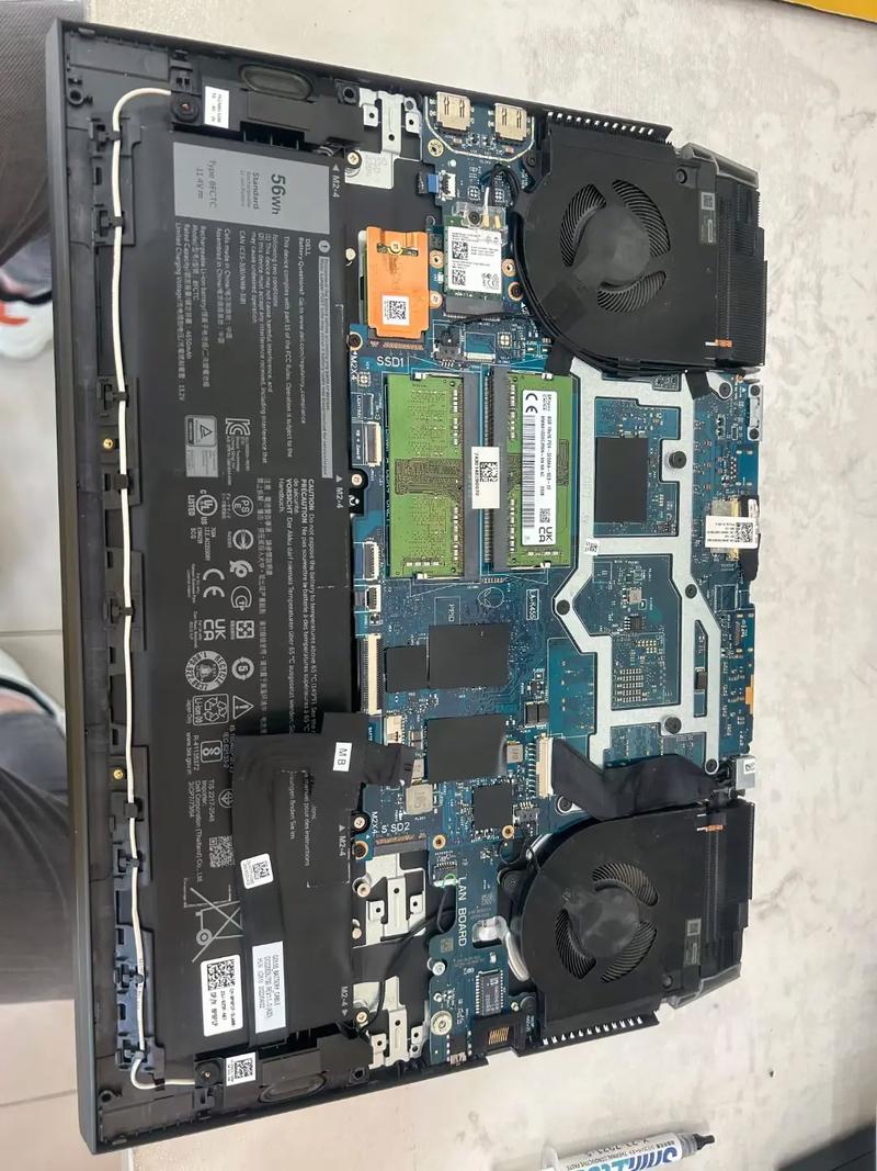 戴尔笔记本怎么拆机清灰？dell笔记本怎么拆开清理灰尘？-第2张图片-优品飞百科