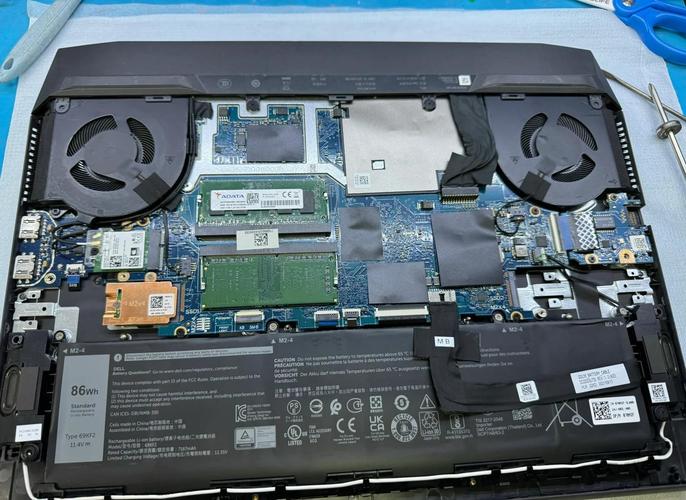 戴尔笔记本怎么拆机清灰？dell笔记本怎么拆开清理灰尘？-第3张图片-优品飞百科