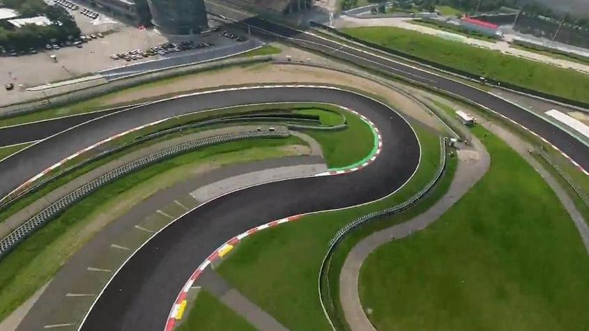 最真实的f1赛车游戏，f1赛车游戏2018年？-第3张图片-优品飞百科